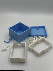 Lockable Christmas Gift Box Tree Decoration