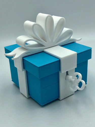 Lockable Christmas Gift Box Tree Decoration