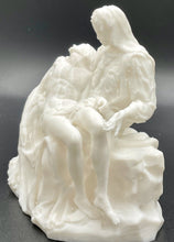 Load image into Gallery viewer, Michelangelo&#39;s La Pieta (The Pity) sculpture
