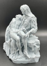 Load image into Gallery viewer, Michelangelo&#39;s La Pieta (The Pity) sculpture
